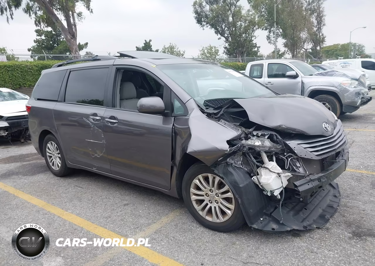 2016 Toyota Sienna Xle Premium 8 Passenger