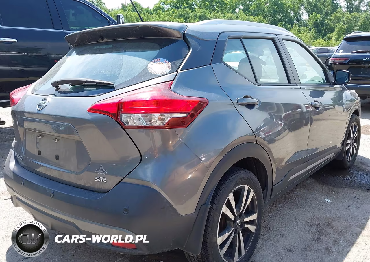 2020 Nissan Kicks Sr Xtronic Cvt VIN:3N1CP5DVXLL513763 - 4