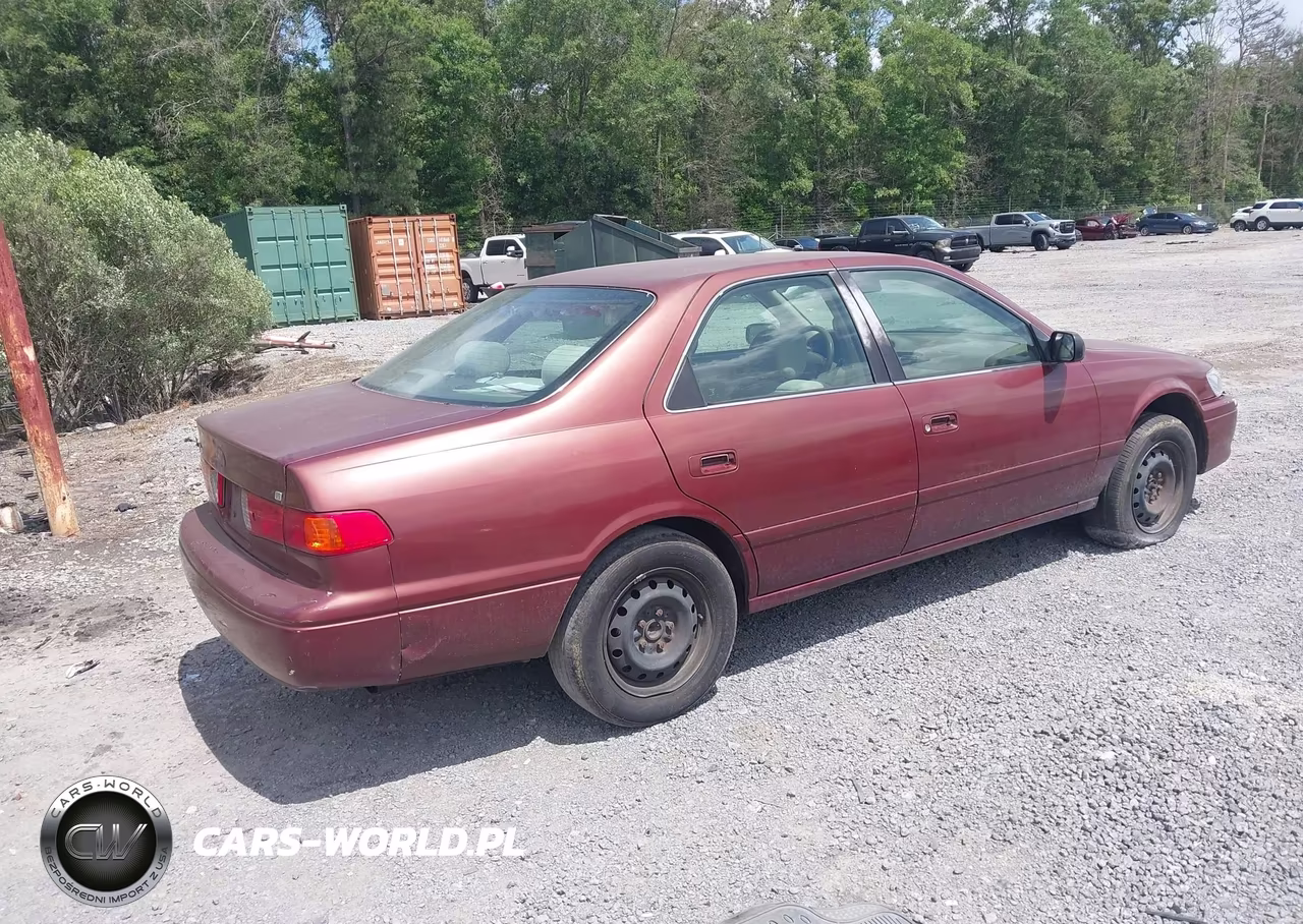 2000 Toyota Camry Le VIN:4T1BG22K5YU748399 - 4