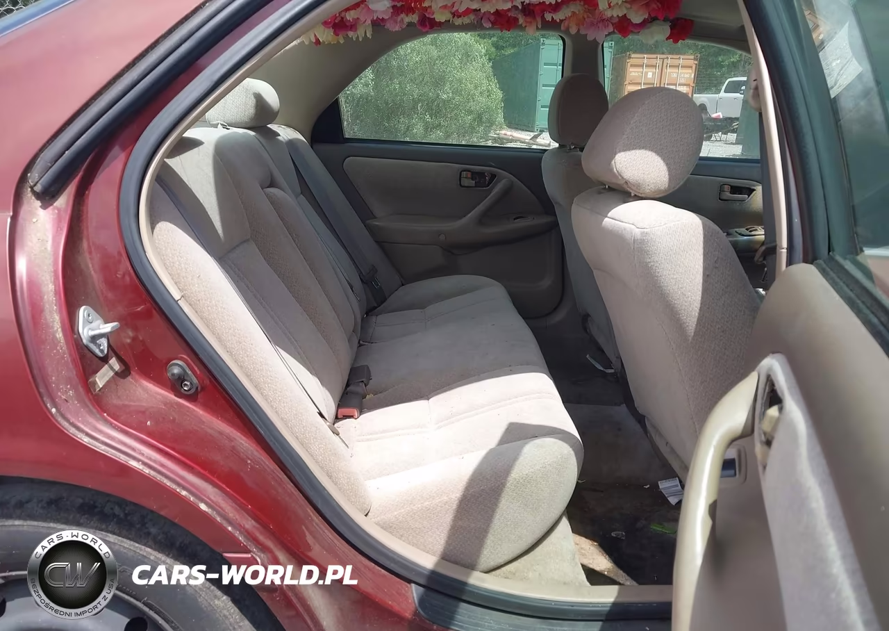 2000 Toyota Camry Le VIN:4T1BG22K5YU748399 - 8