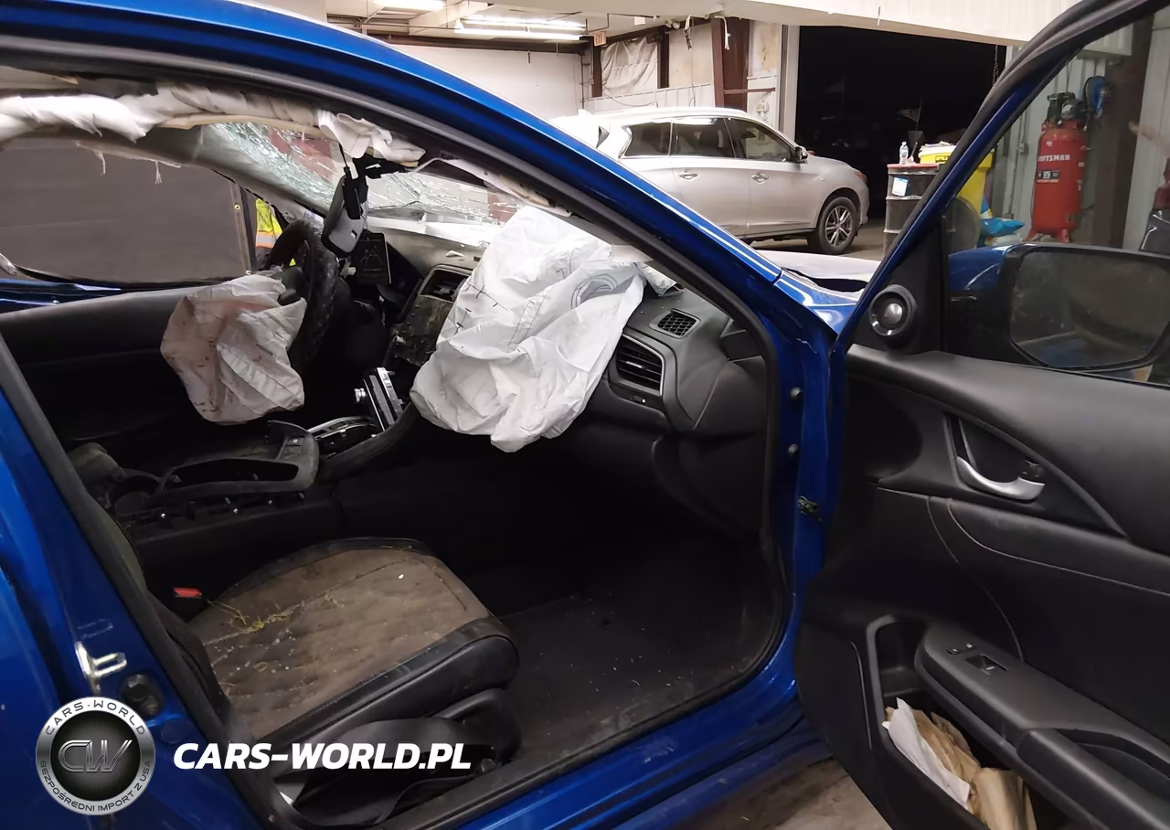 2019 Honda Insight Touring VIN:19XZE4F92KE020945 - 5