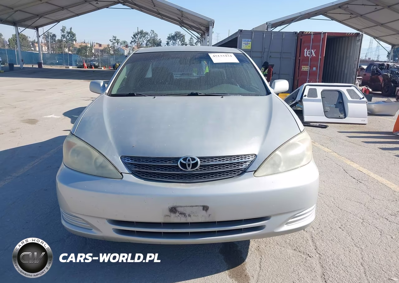 2003 Toyota Camry Le VIN:4T1BE32K83U176703 - 12