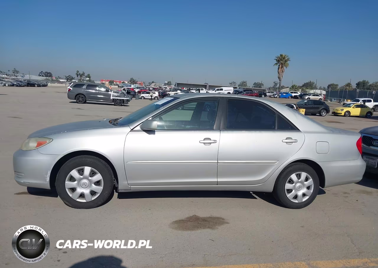 2003 Toyota Camry Le VIN:4T1BE32K83U176703 - 14