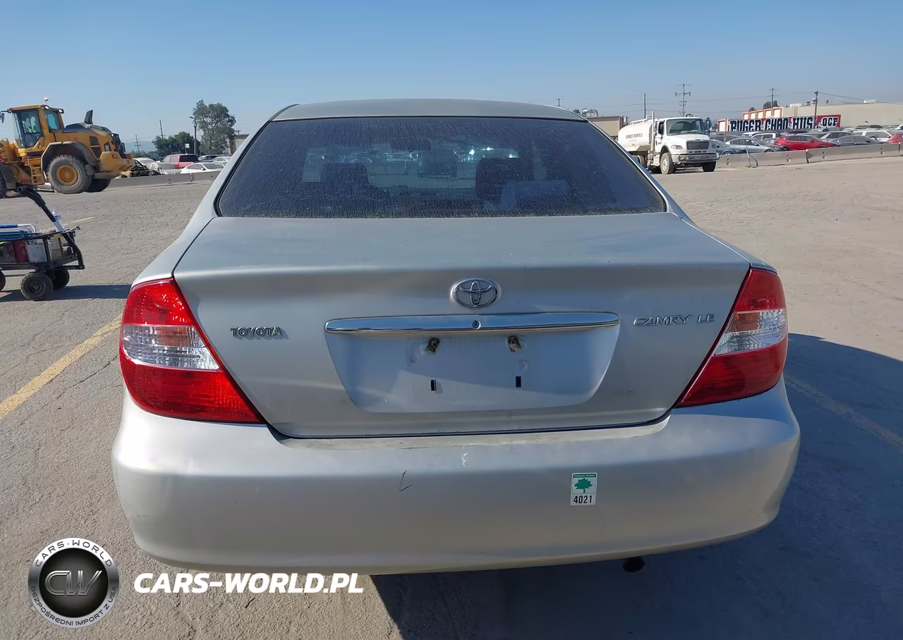 2003 Toyota Camry Le VIN:4T1BE32K83U176703 - 16