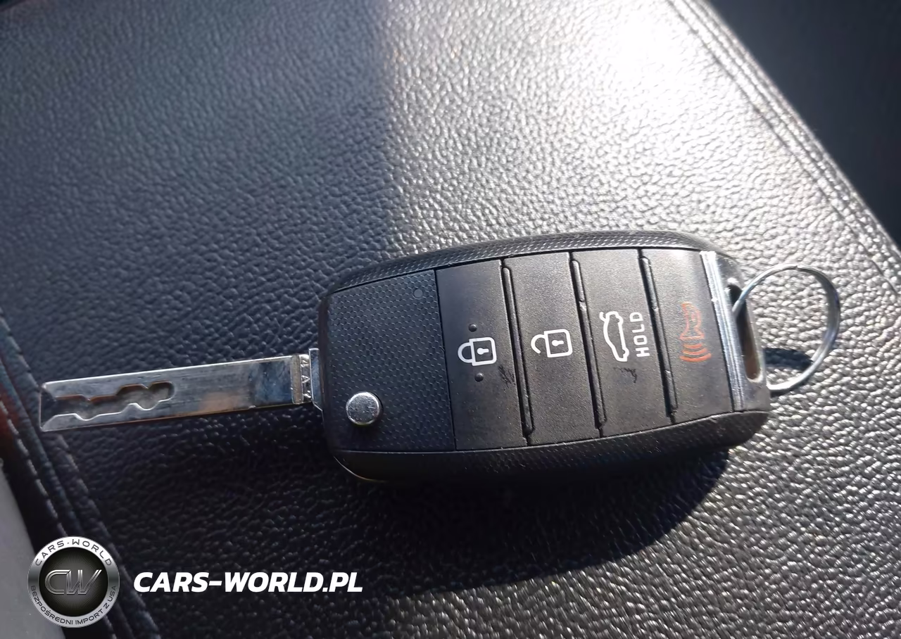 2017 Kia Optima Lx VIN:5XXGT4L31HG127126 - 11