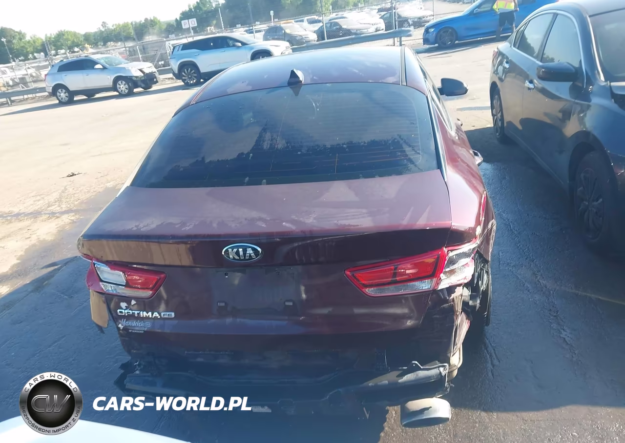 2017 Kia Optima Lx VIN:5XXGT4L31HG127126 - 16
