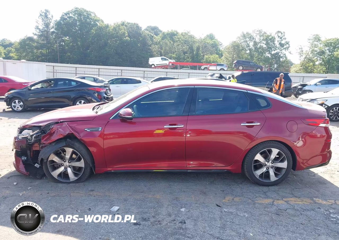 2019 Kia Optima S VIN:5XXGT4L33KG291016 - 14