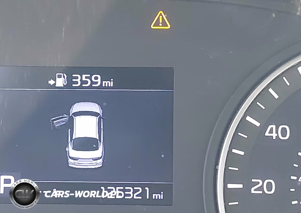2019 Kia Optima S VIN:5XXGT4L33KG291016 - 15