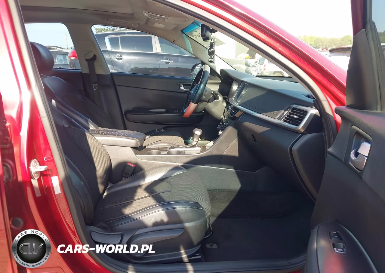 2019 Kia Optima S VIN:5XXGT4L33KG291016 - 5