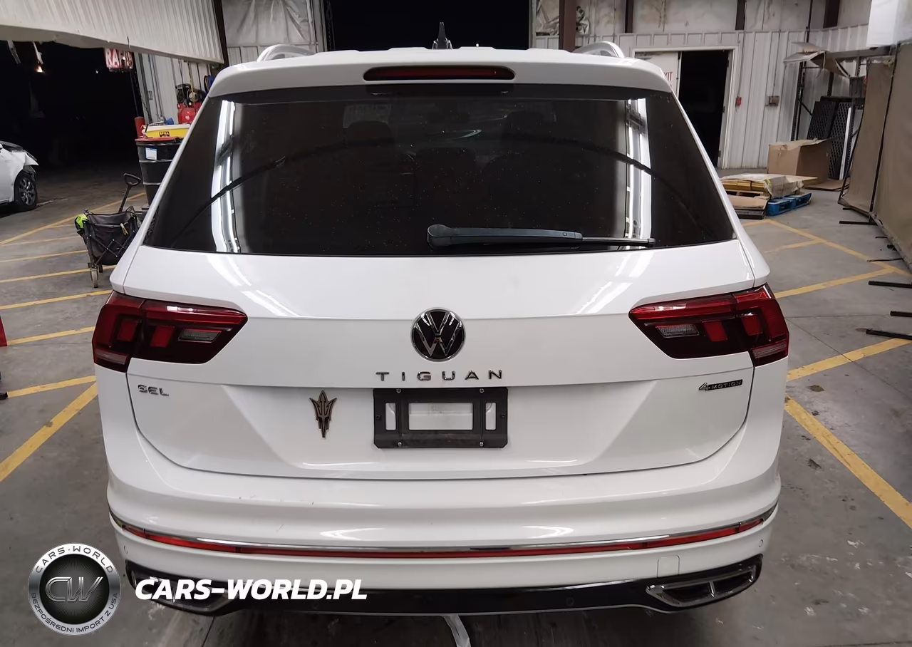 2022 Volkswagen Tiguan 2.0T Sel R-Line VIN:3VV4B7AX1NM050475 - 16