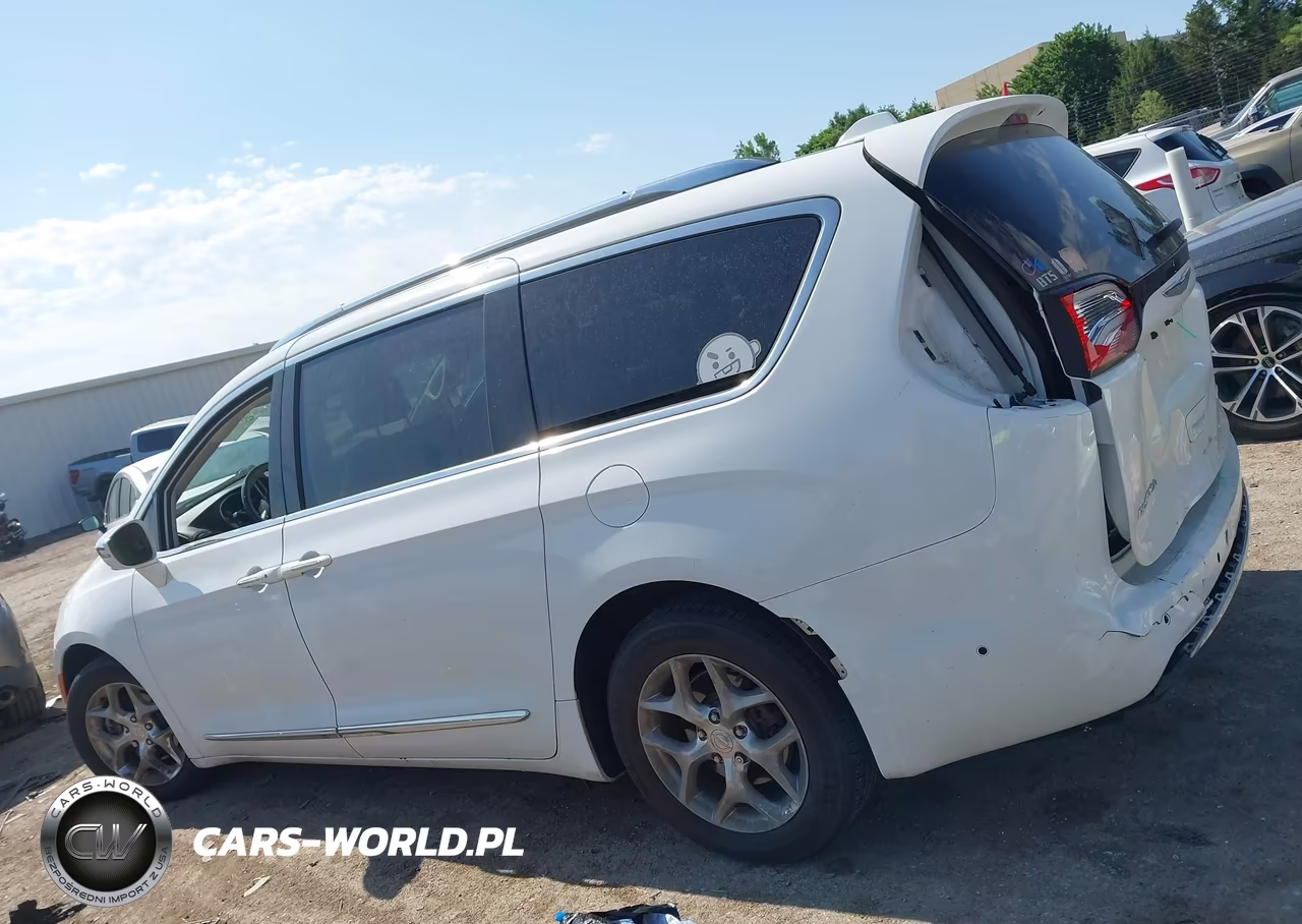 2018 Chrysler Pacifica Limited VIN:2C4RC1GG1JR103927 - 15