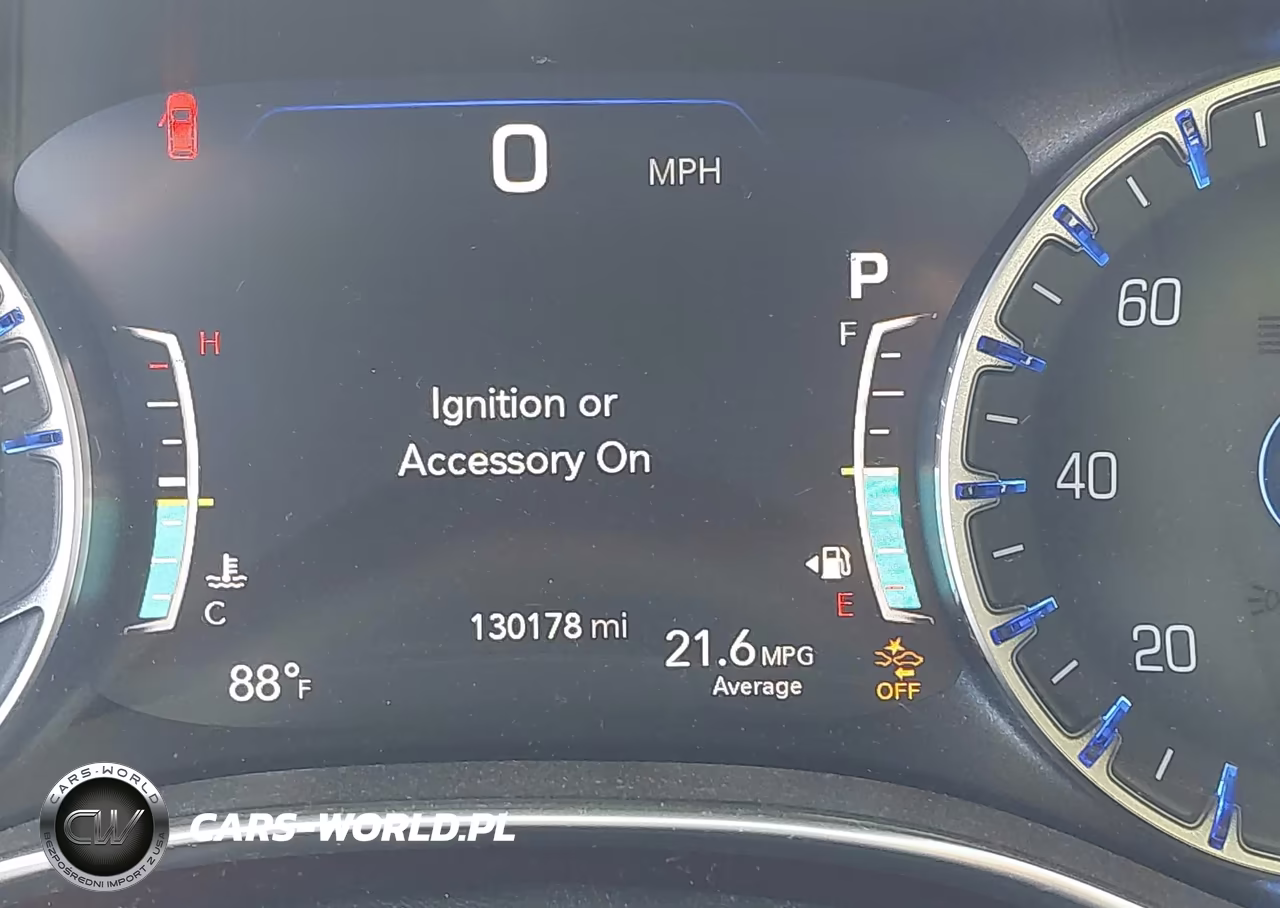 2018 Chrysler Pacifica Limited VIN:2C4RC1GG1JR103927 - 16