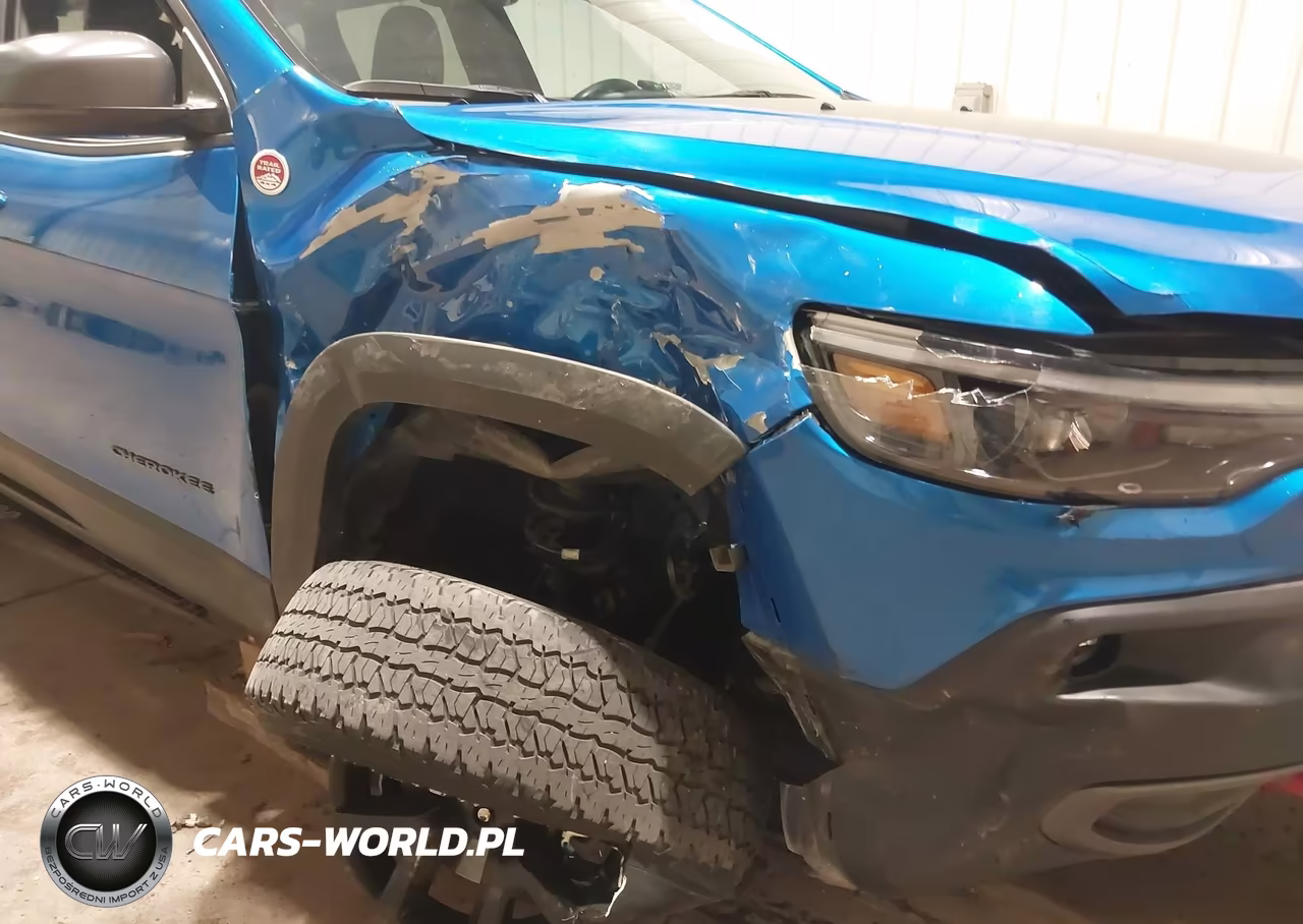 2020 Jeep Cherokee Trailhawk 4X4 VIN:1C4PJMBX8LD628768 - 6