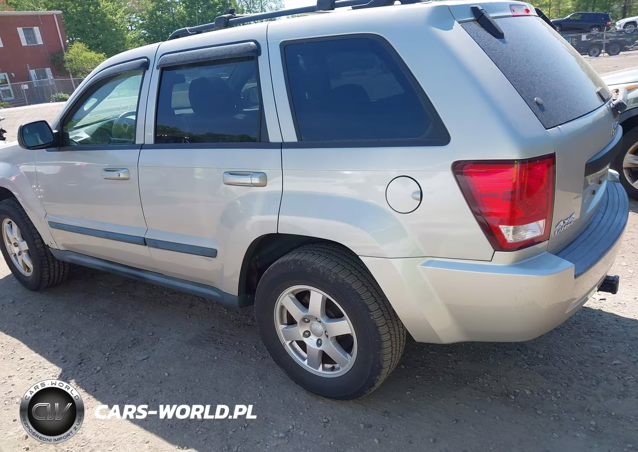 2008 Jeep Grand Cherokee Laredo VIN:1J8GR48K68C139568 - 3