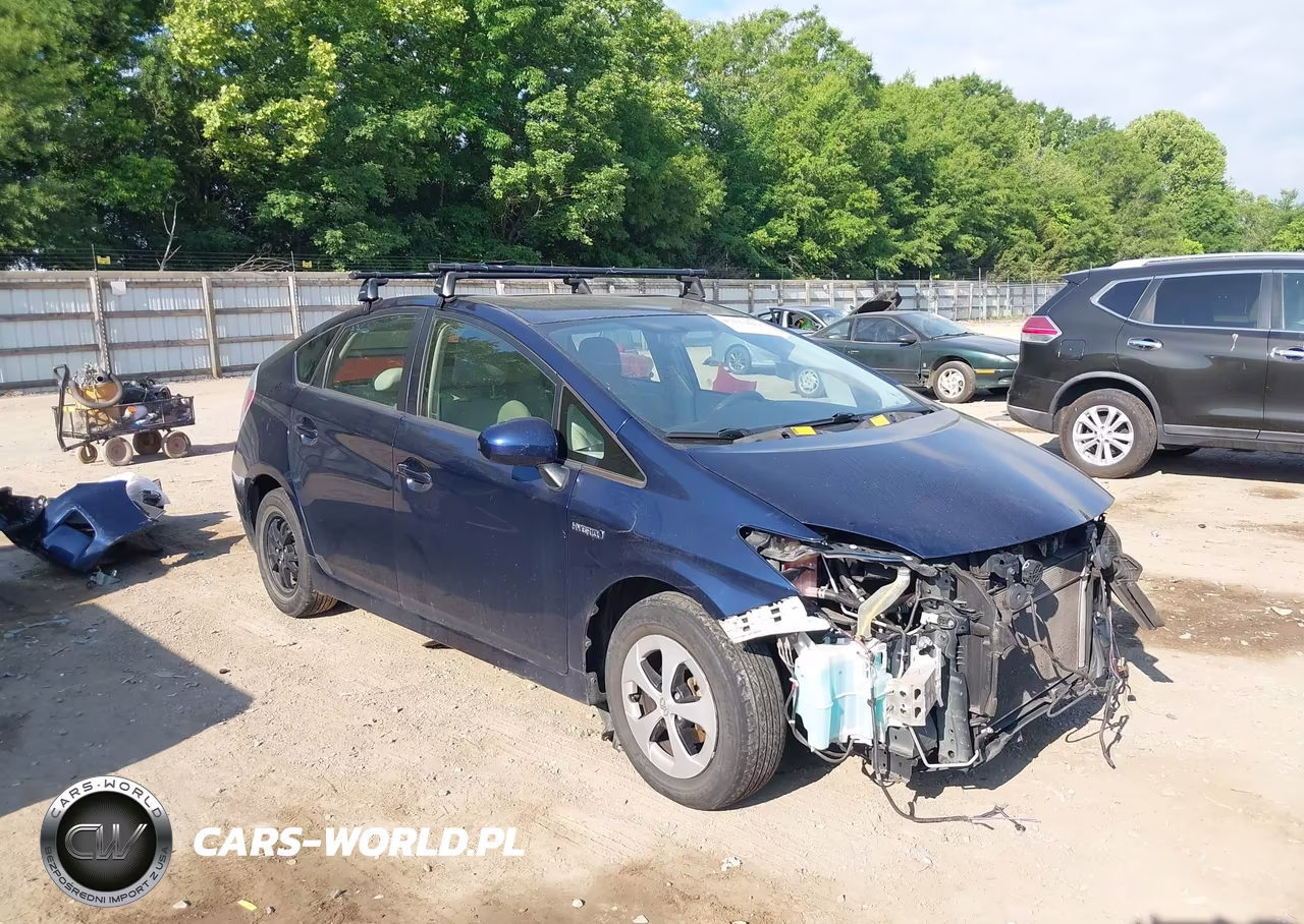 2014 Toyota Prius Two – zdjęcie 1 z 17