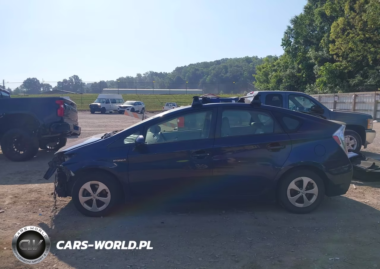 2014 Toyota Prius Two VIN:JTDKN3DU2E0389241 - 15