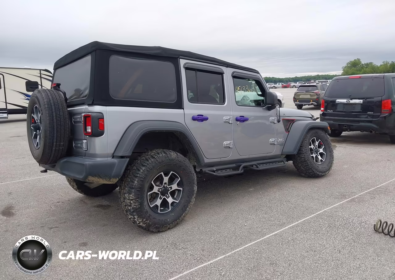 2018 Jeep Wrangler Unlimited Sport VIN:1C4HJXDG2JW105217 - 4