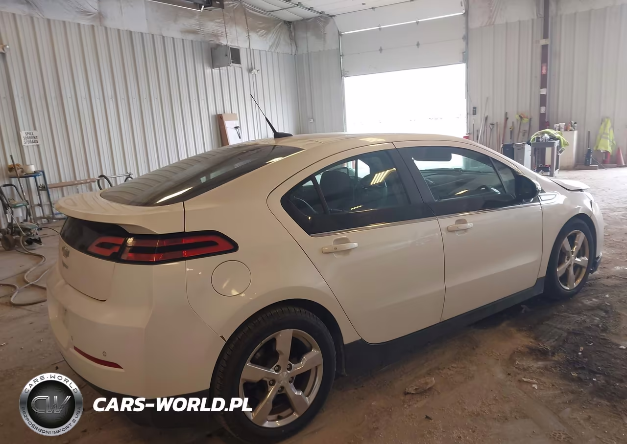 2013 Chevrolet Volt VIN:1G1RD6E47DU116961 - 4