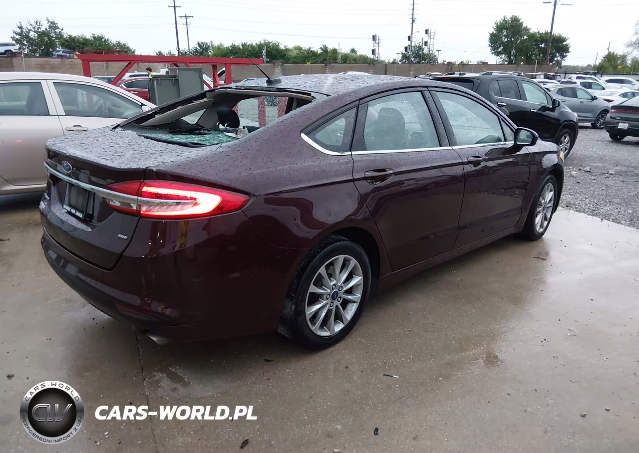 2017 Ford Fusion Se VIN:3FA6P0H79HR412331 - 4