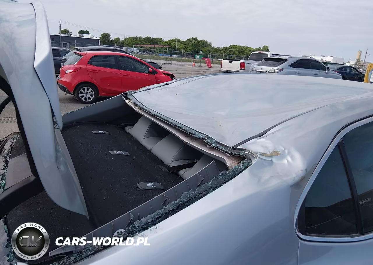 2018 Toyota Camry Se VIN:4T1B11HK8JU049907 - 17
