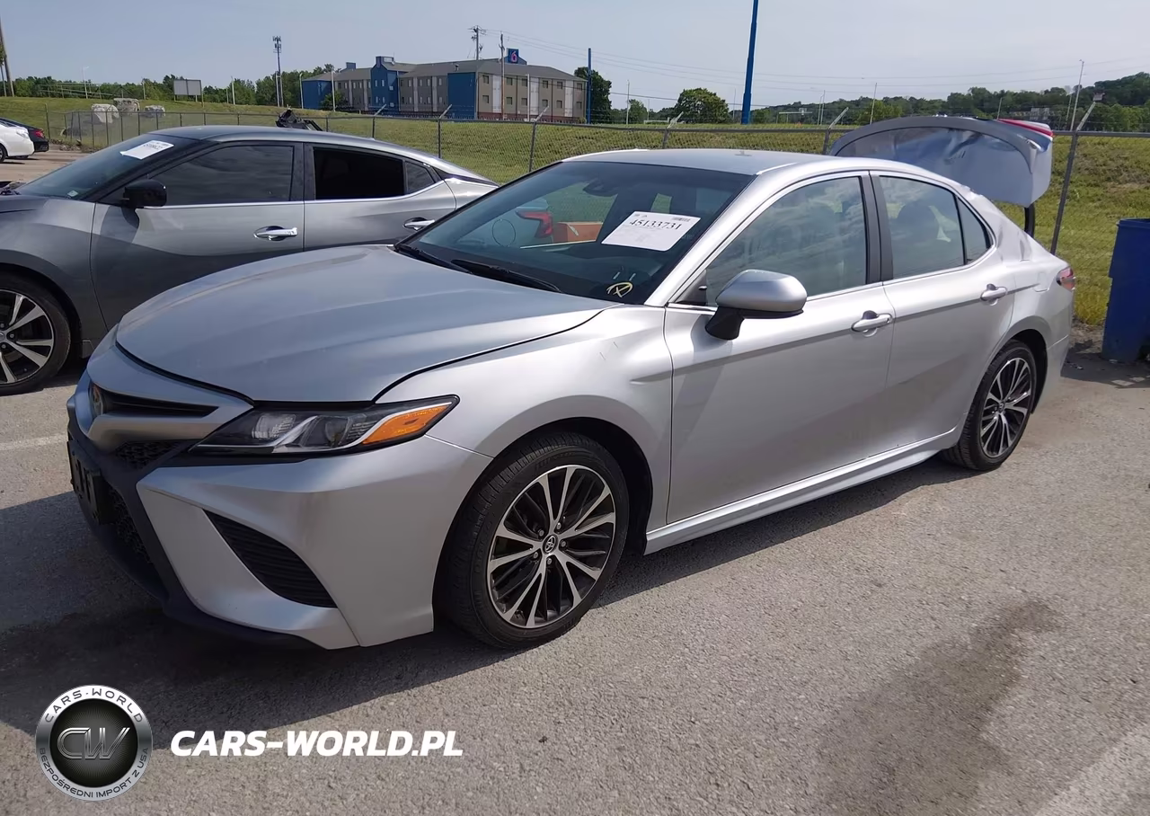 2018 Toyota Camry Se VIN:4T1B11HK8JU049907 - 2