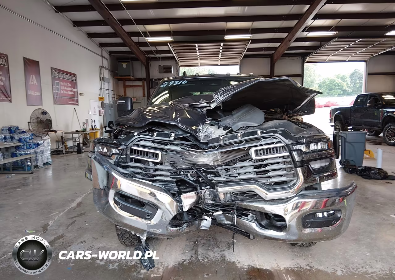 2025 Ram 3500 Tradesman 4X4 8' Box VIN:3C63RRGLXSG520199 - 11