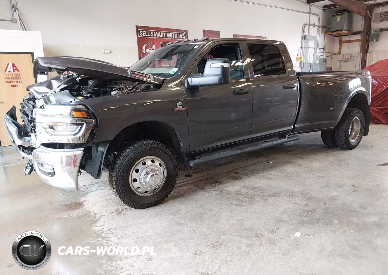 2025 Ram 3500 Tradesman 4X4 8' Box VIN:3C63RRGLXSG520199 - 2