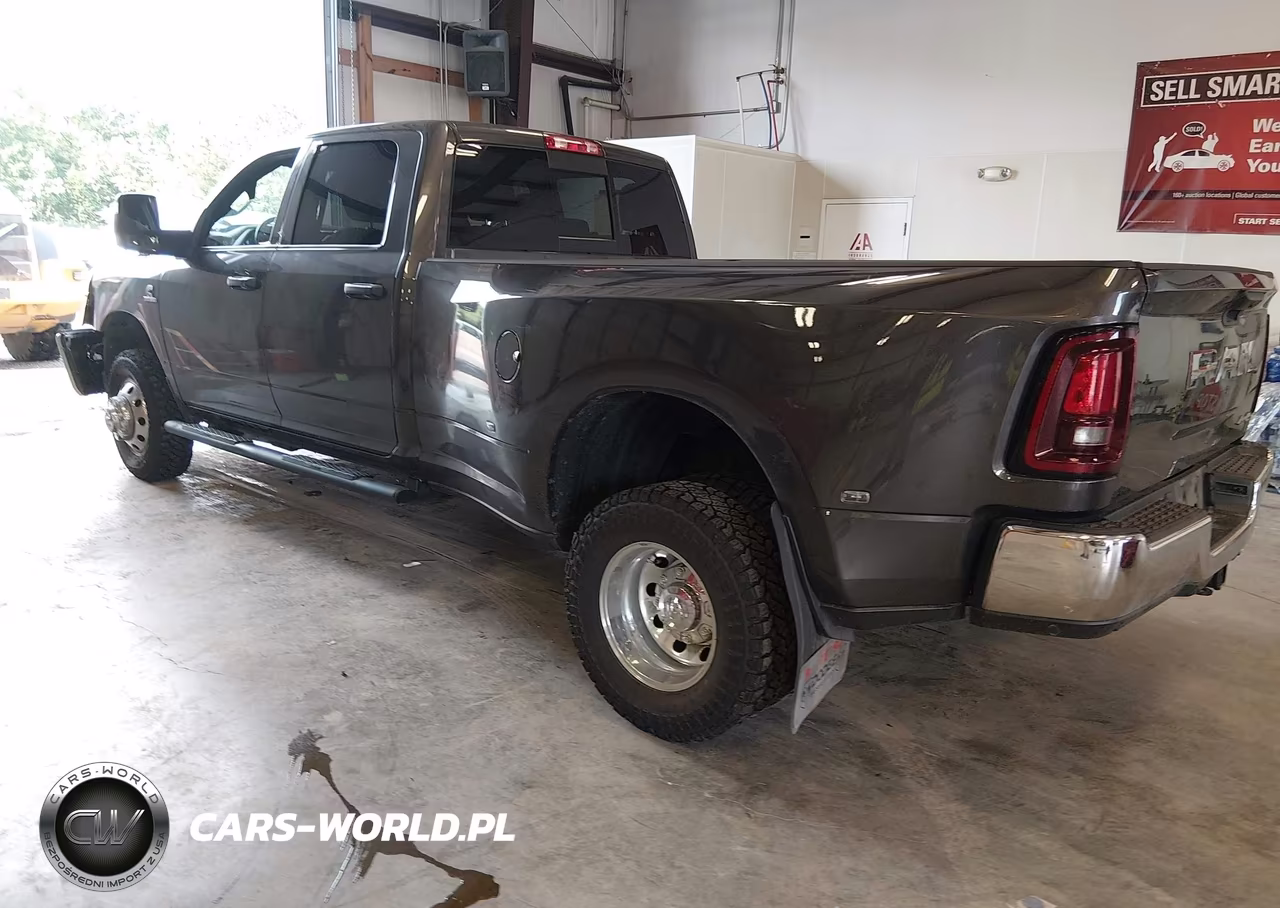 2025 Ram 3500 Tradesman 4X4 8' Box VIN:3C63RRGLXSG520199 - 3