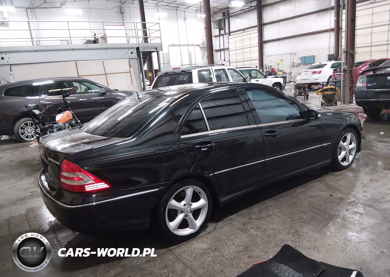 2005 Mercedes-Benz C 230 Kompressor Sport VIN:WDBRF40J85F597648 - 4