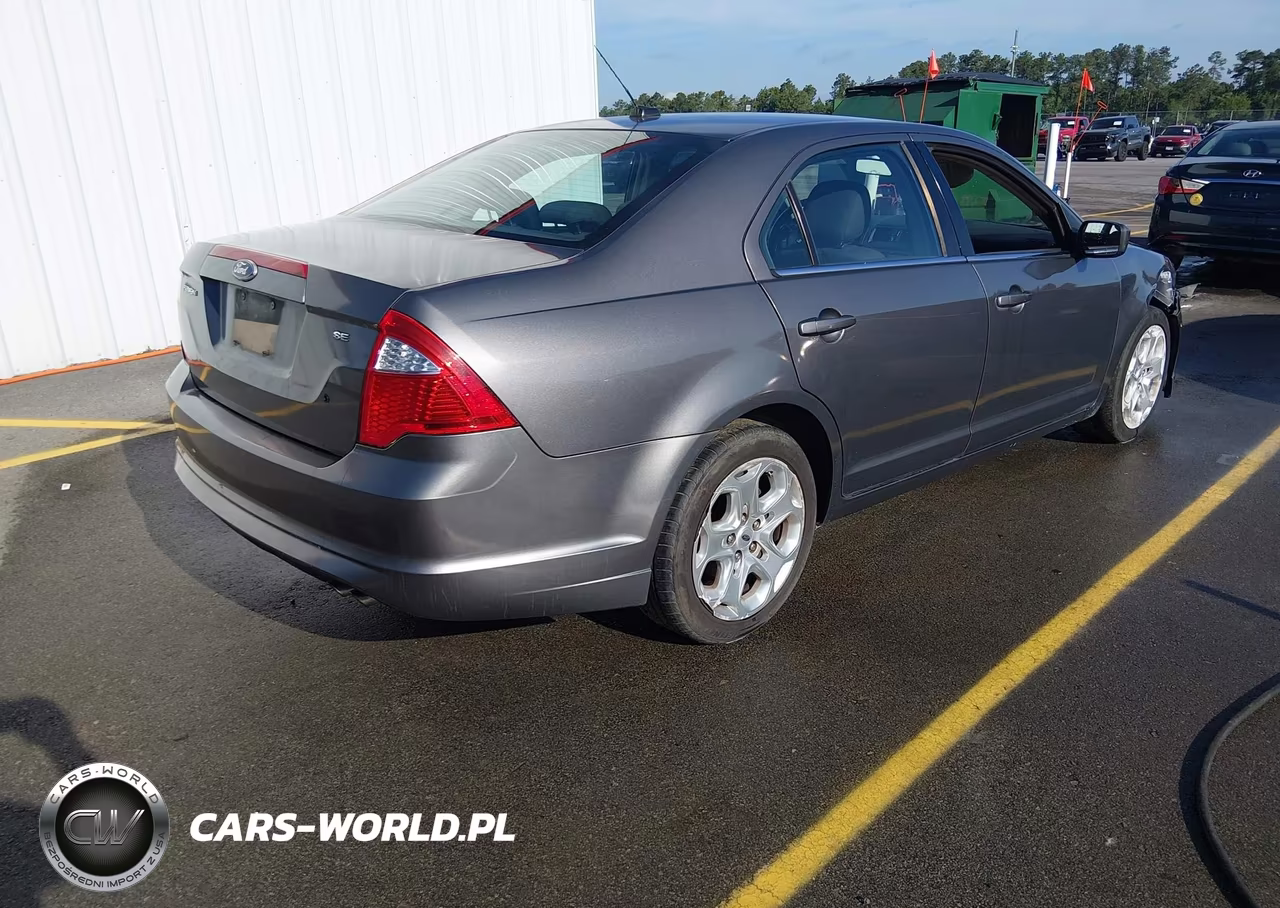 2010 Ford Fusion Se VIN:3FAHP0HA4AR430570 - 4