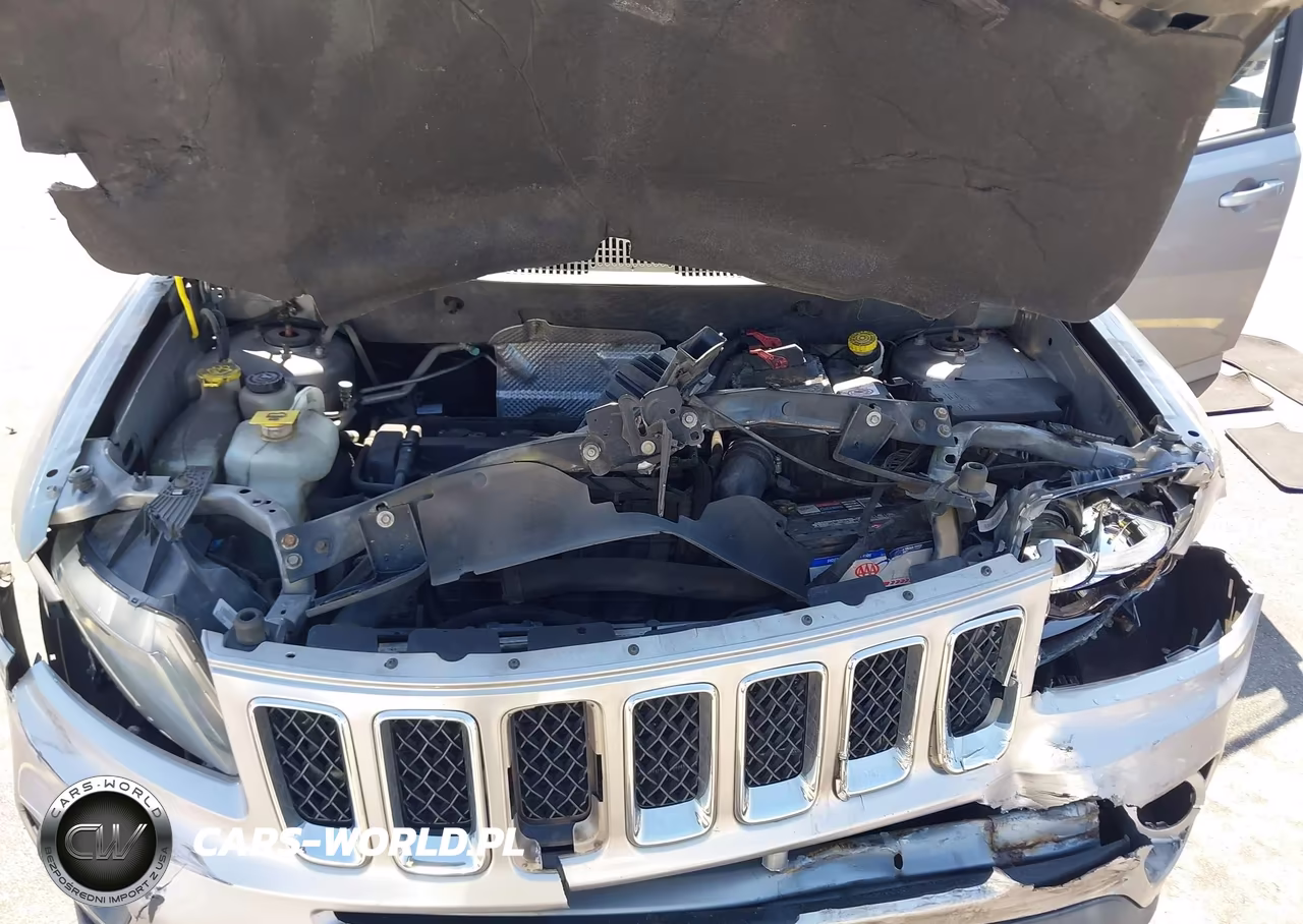 2015 Jeep Compass Sport VIN:1C4NJCBA1FD250245 - 10