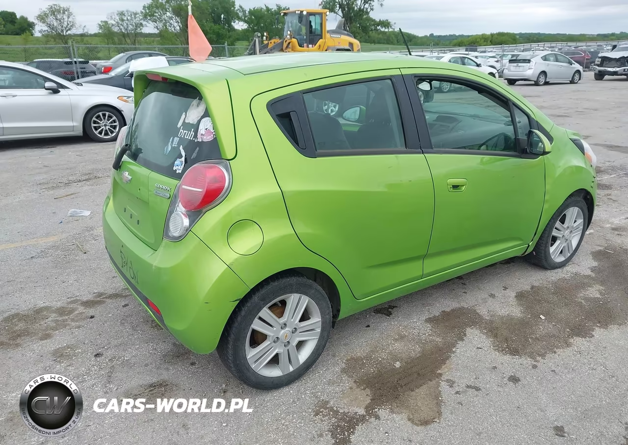 2015 Chevrolet Spark 1Lt Cvt VIN:KL8CD6S92FC786643 - 4