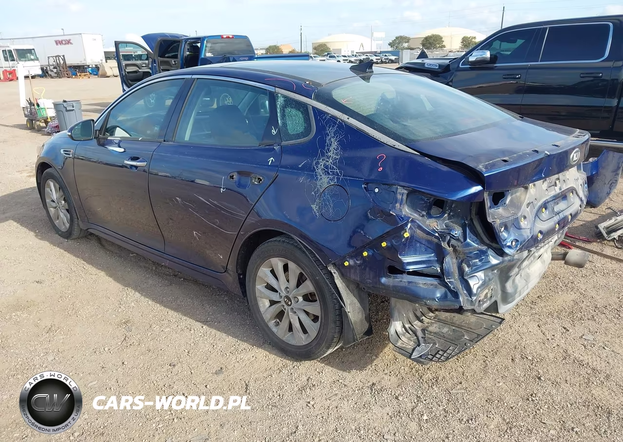 2018 Kia Optima S VIN:5XXGT4L32JG192055 - 3