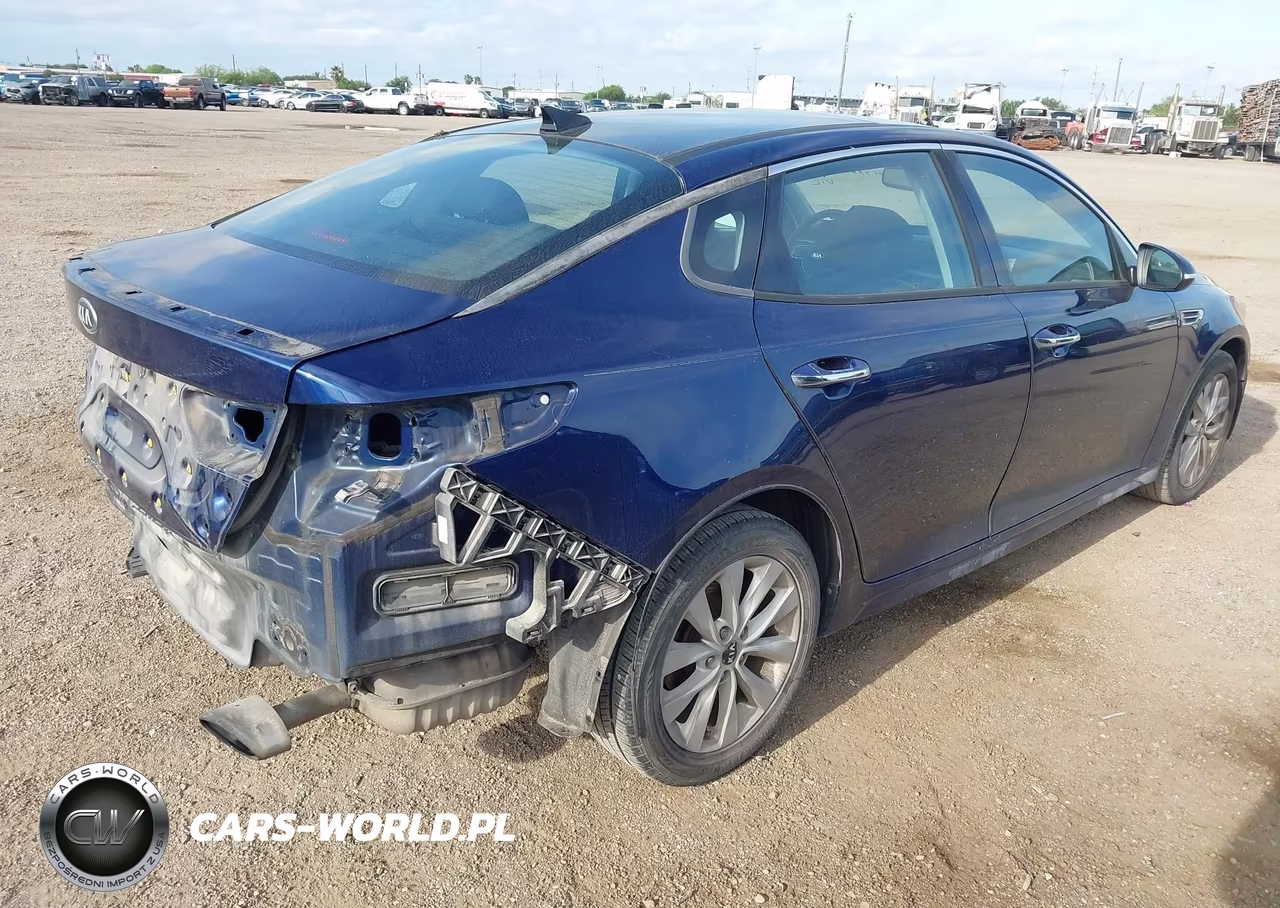 2018 Kia Optima S VIN:5XXGT4L32JG192055 - 4