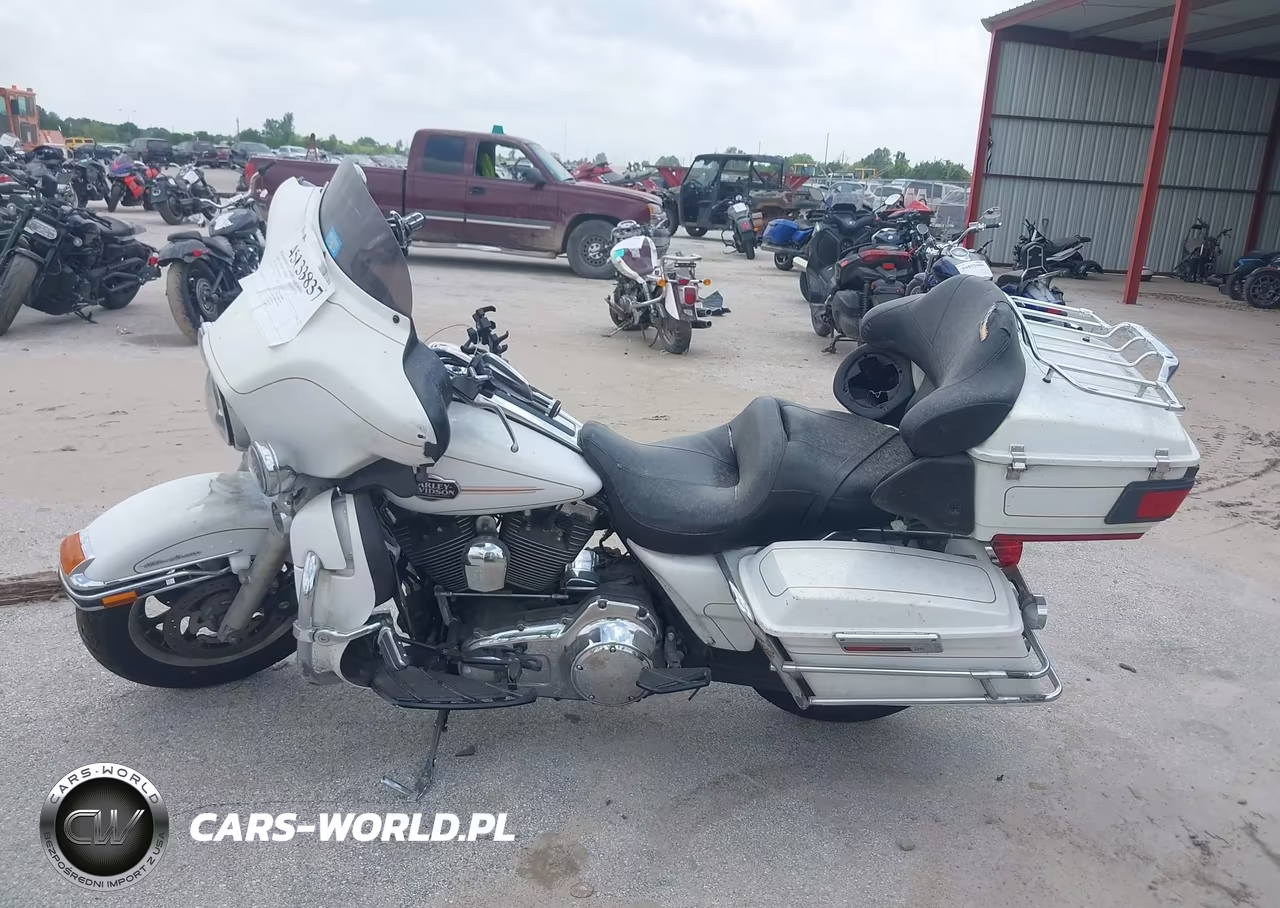 2008 Harley-Davidson Flhtcui VIN:1HD1FC4158Y651093 - 13
