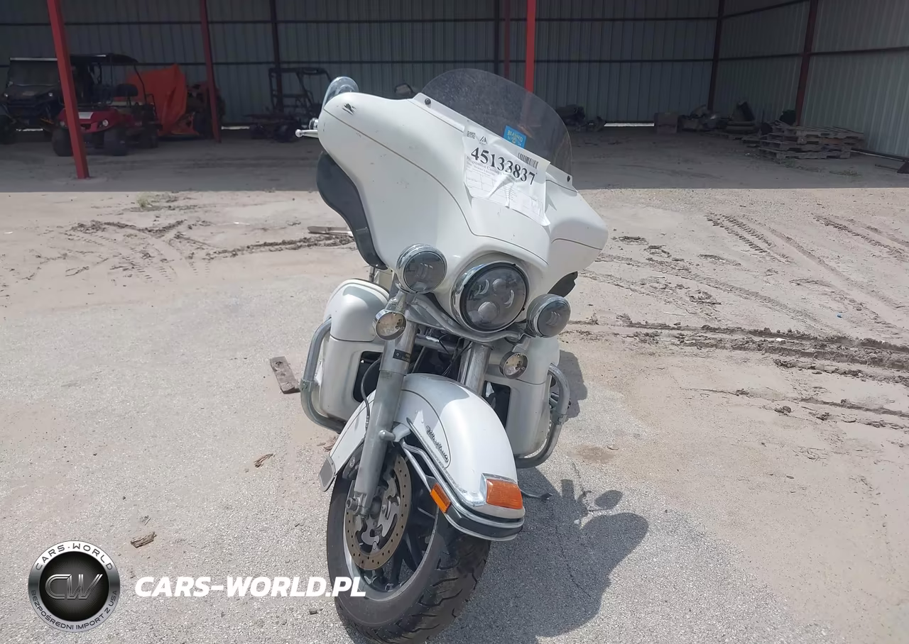 2008 Harley-Davidson Flhtcui VIN:1HD1FC4158Y651093 - 5
