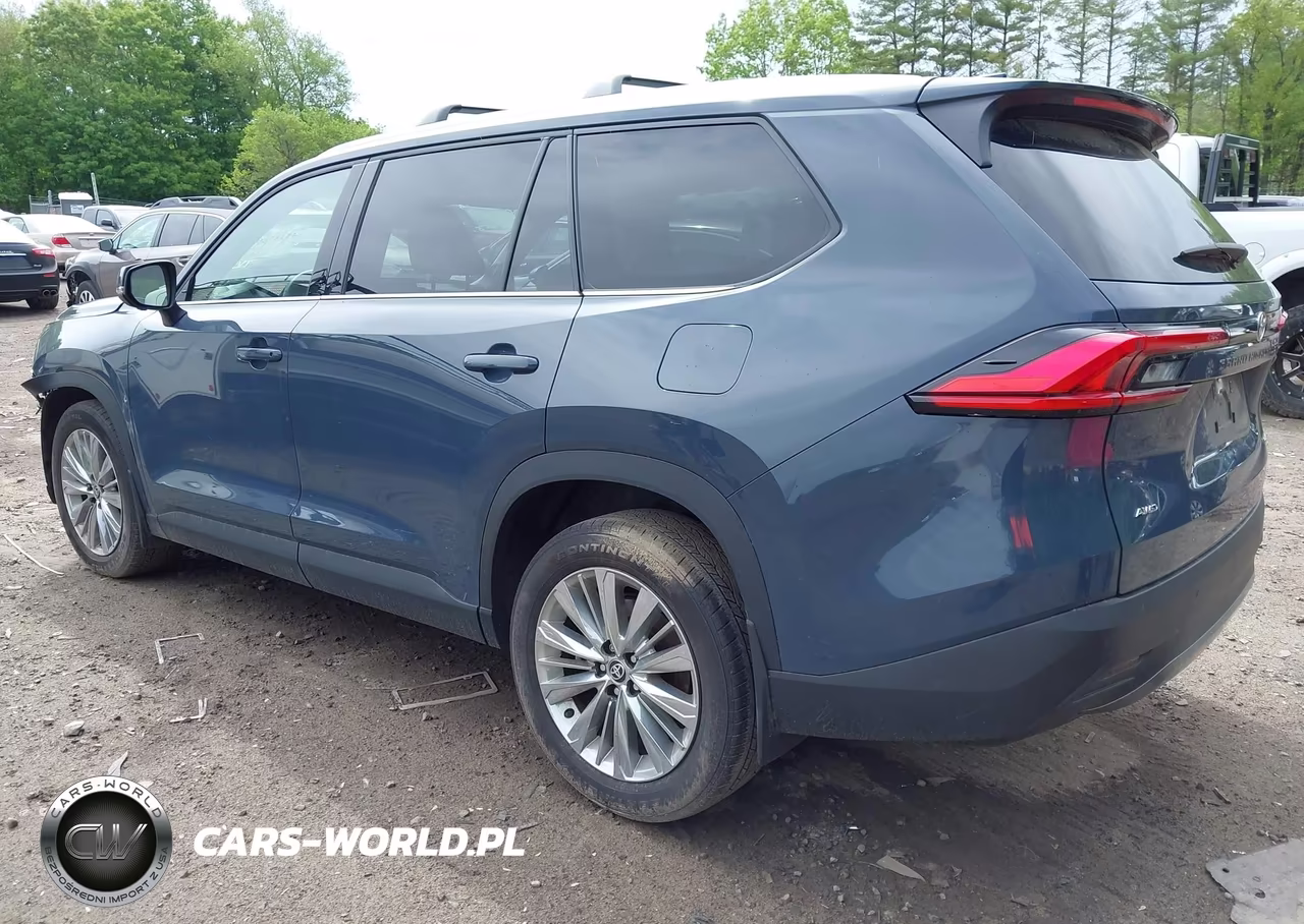 2024 Toyota Grand Highlander Platinum VIN:5TDAAAB5XRS066811 - 3