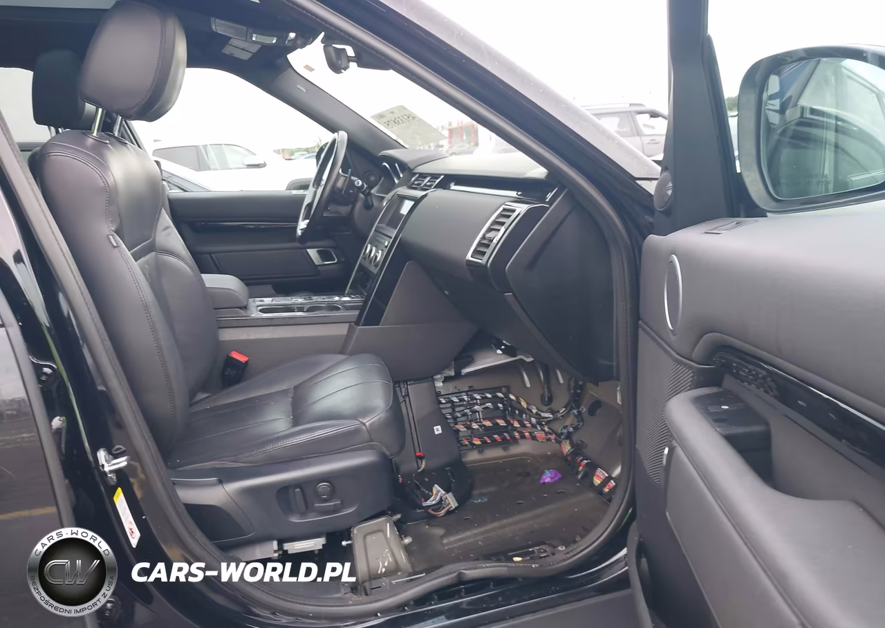 2020 Land Rover Discovery Se VIN:SALRG2RV6L2423096 - 5