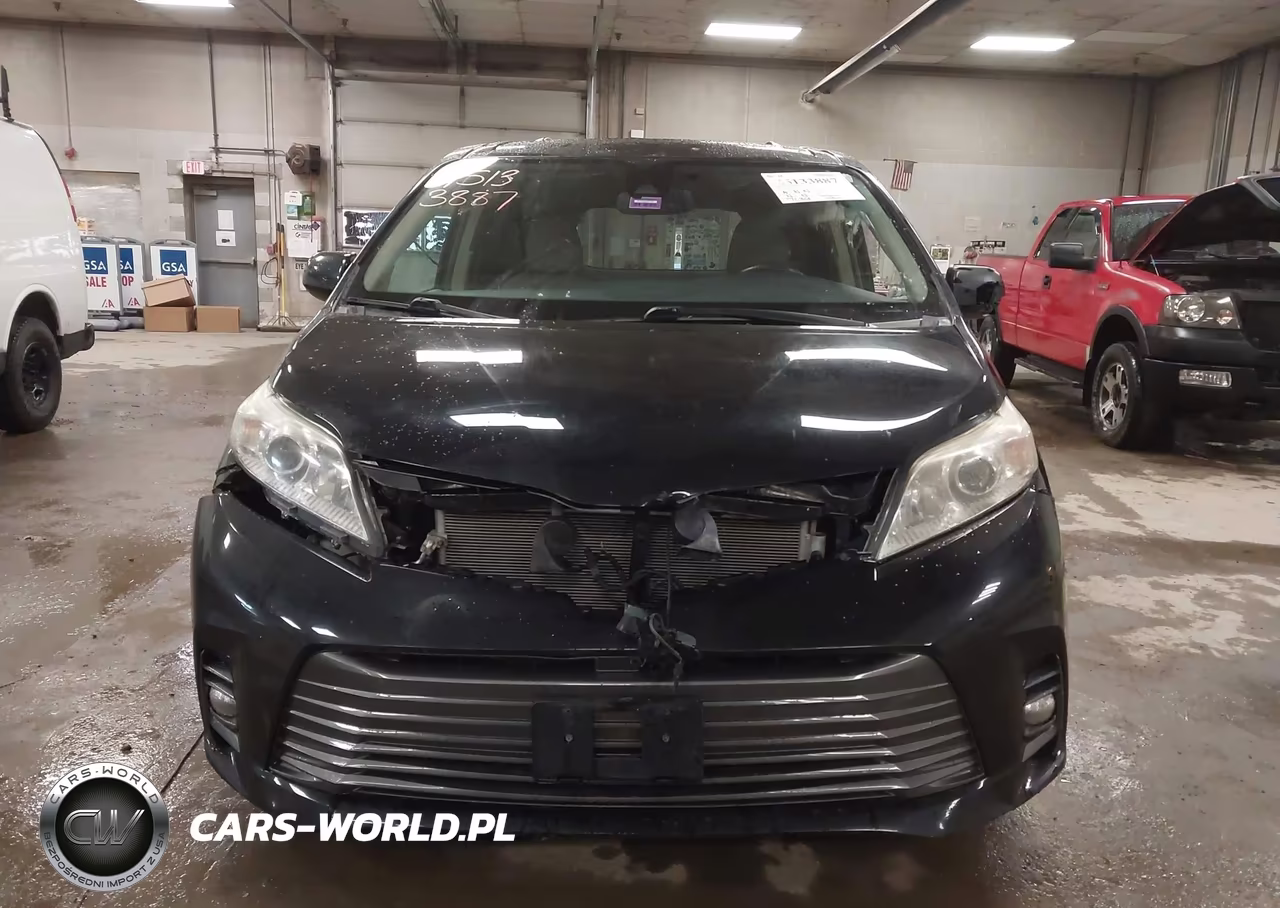 2018 Toyota Sienna Xle Premium 7 Passenger VIN:5TDDZ3DC1JS190127 - 13