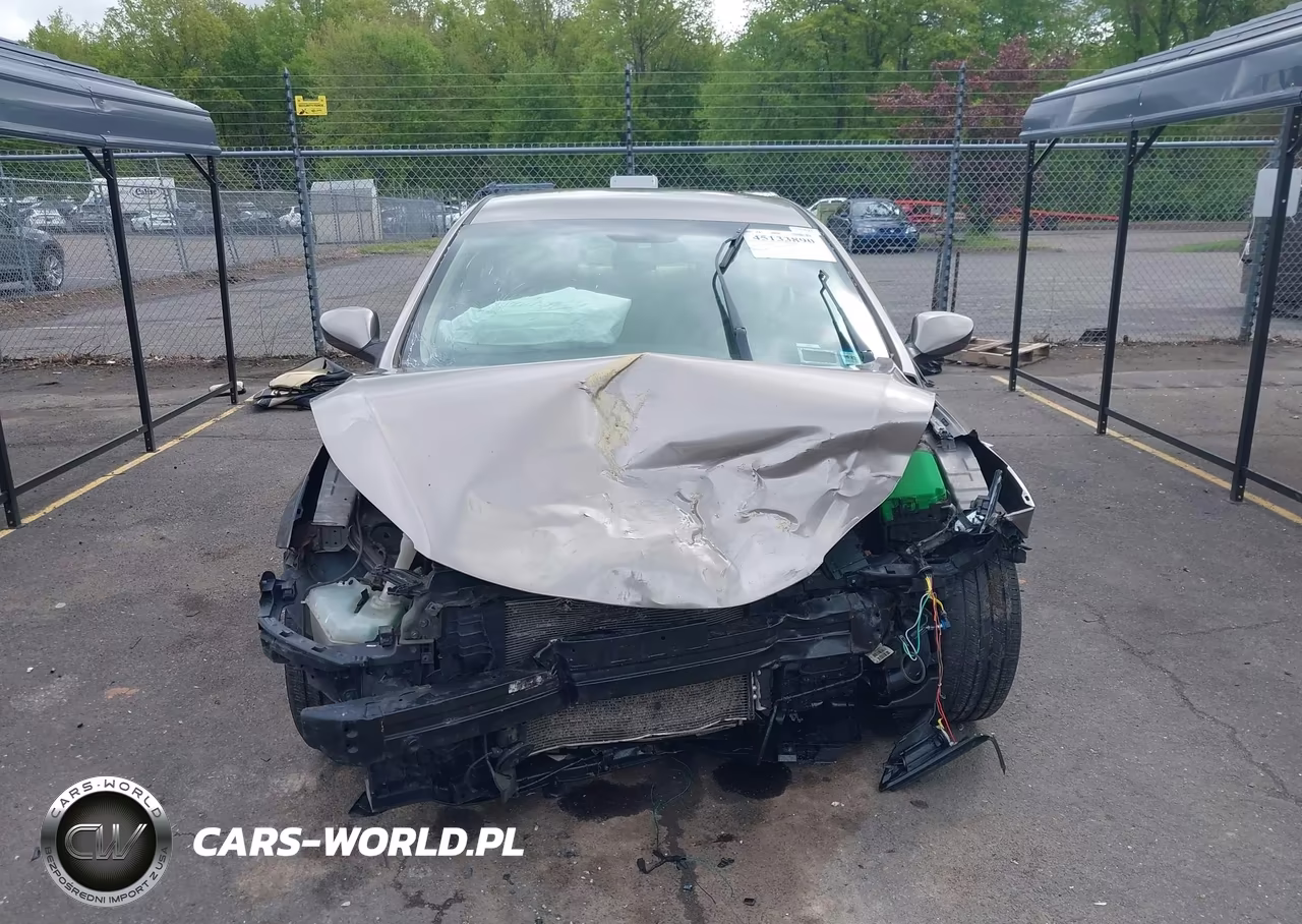 2011 Hyundai Elantra Gls VIN:5NPDH4AE1BH040962 - 13