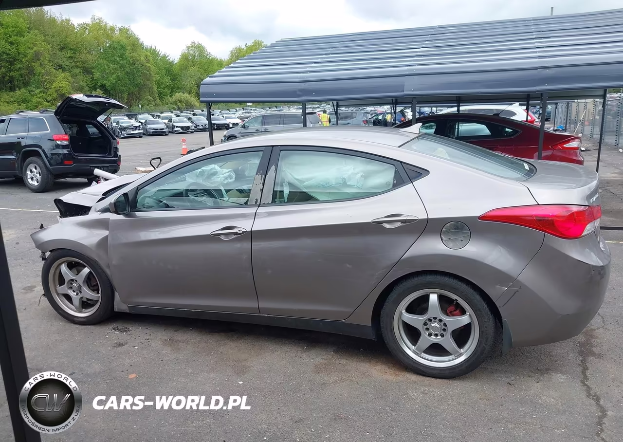 2011 Hyundai Elantra Gls VIN:5NPDH4AE1BH040962 - 15