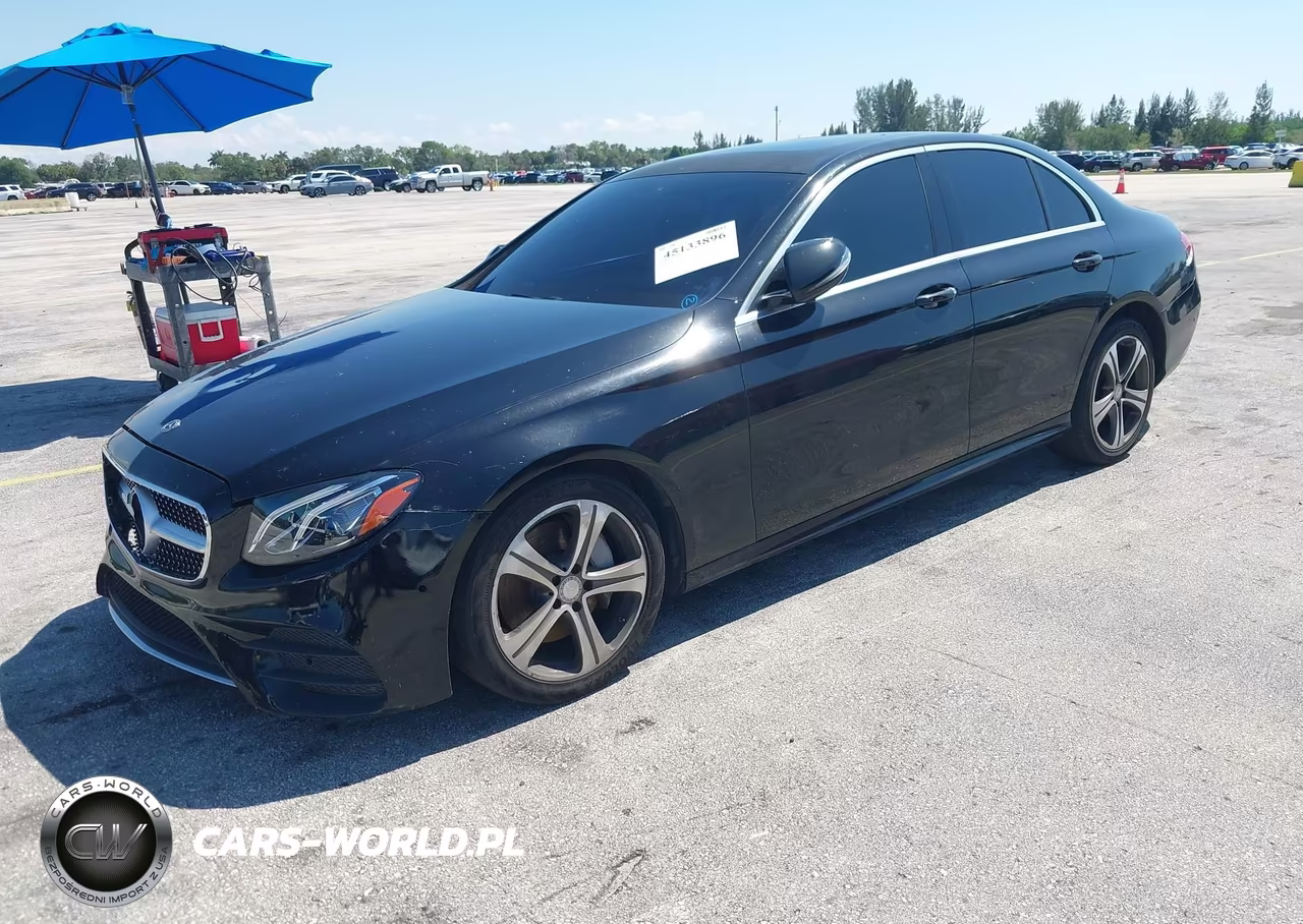 2017 Mercedes-Benz E 300 VIN:WDDZF4JB6HA161171 - 2