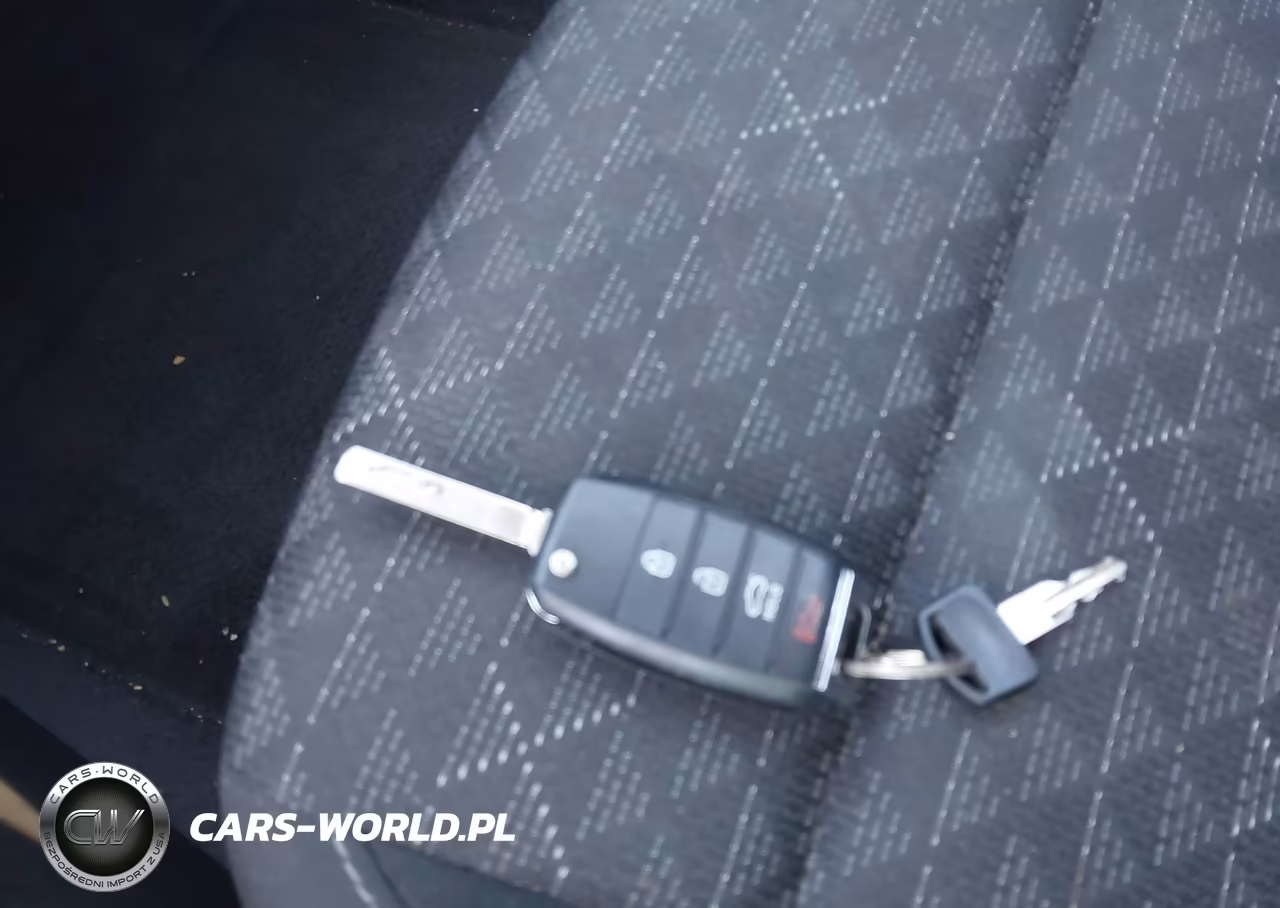 2020 Kia Rio S VIN:3KPA24AD3LE284260 - 11