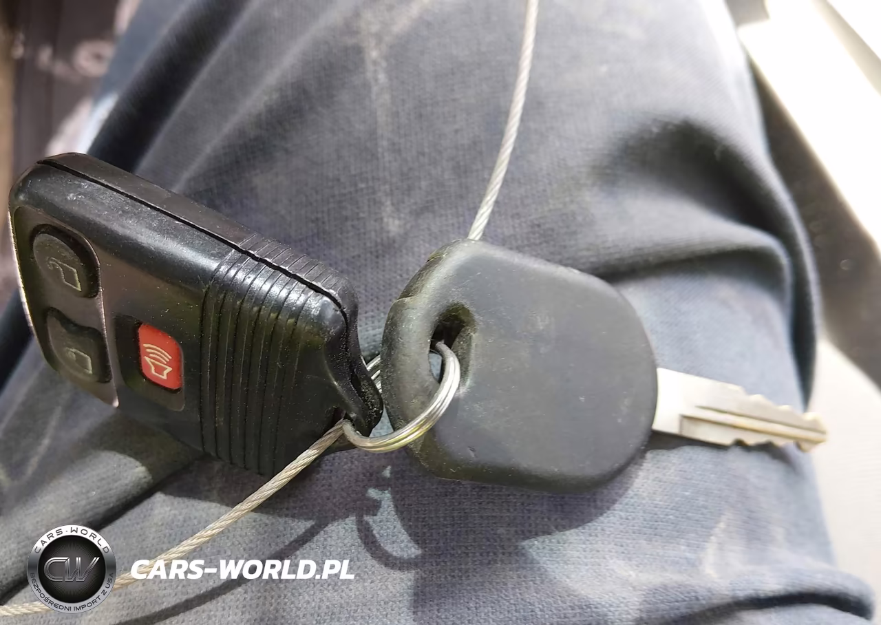 2010 Ford Escape Xls VIN:1FMCU0C76AKB18128 - 11
