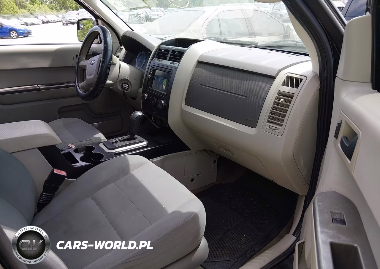 2010 Ford Escape Xls VIN:1FMCU0C76AKB18128 - 5