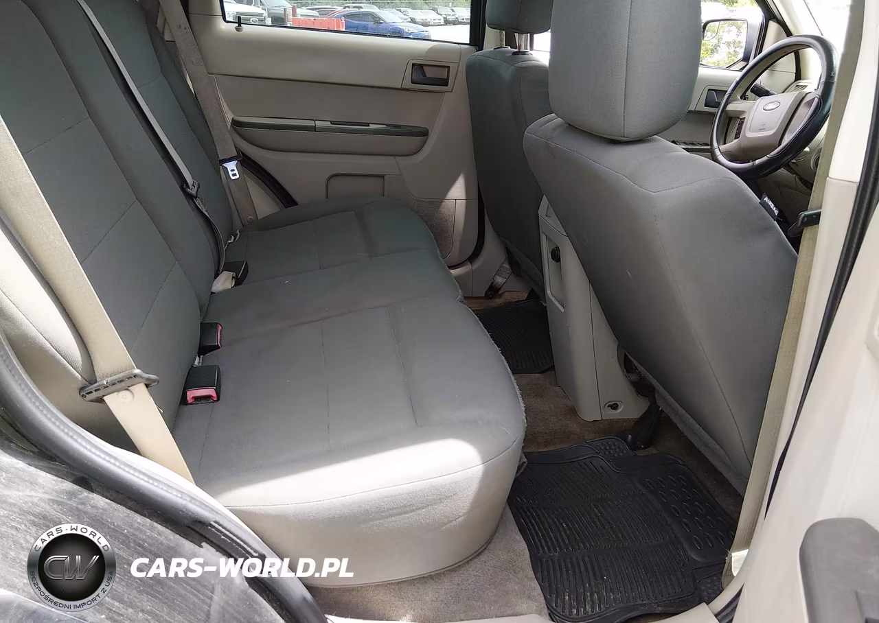 2010 Ford Escape Xls VIN:1FMCU0C76AKB18128 - 8