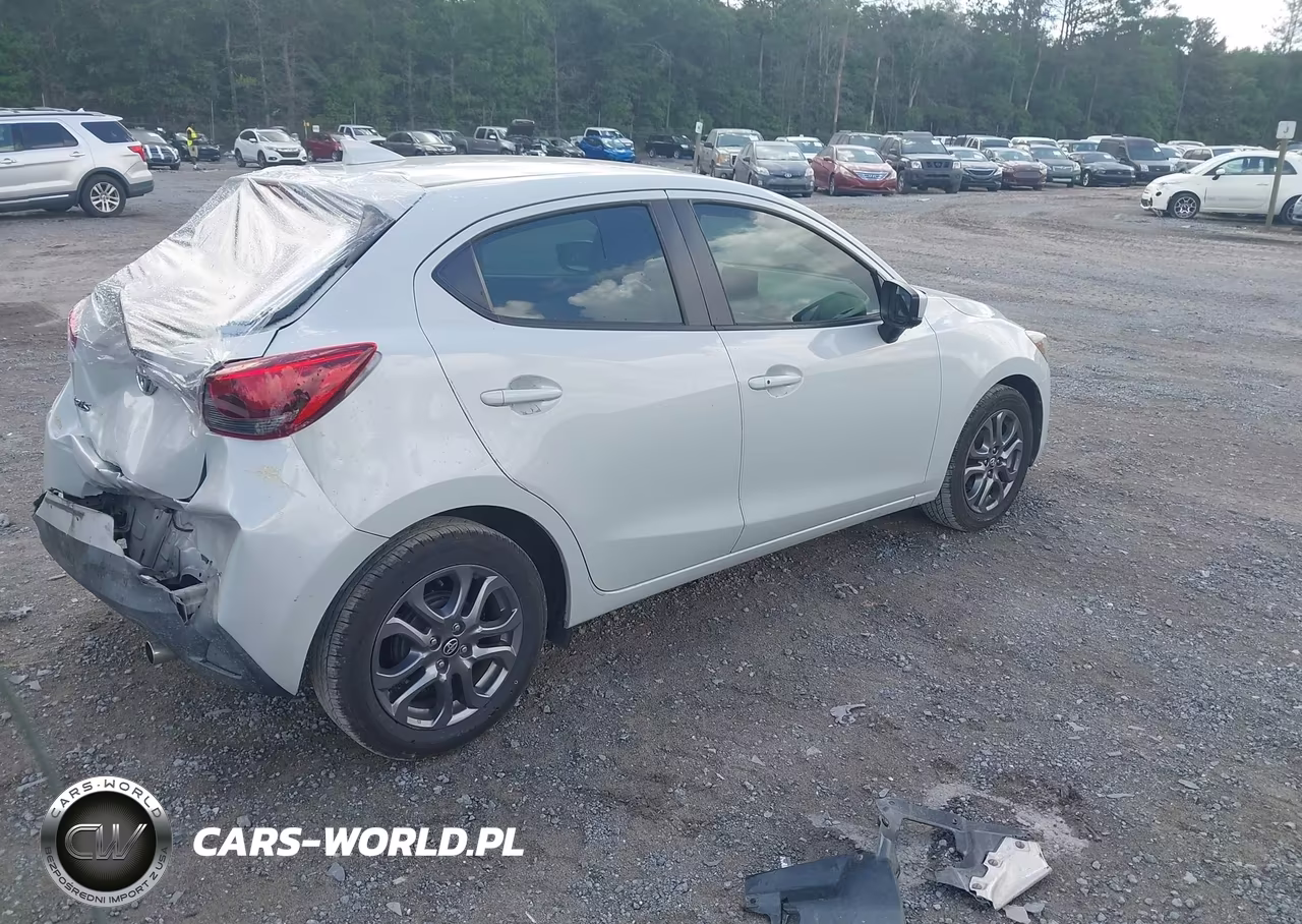 2020 Toyota Yaris Le VIN:3MYDLBJV5LY709467 - 4