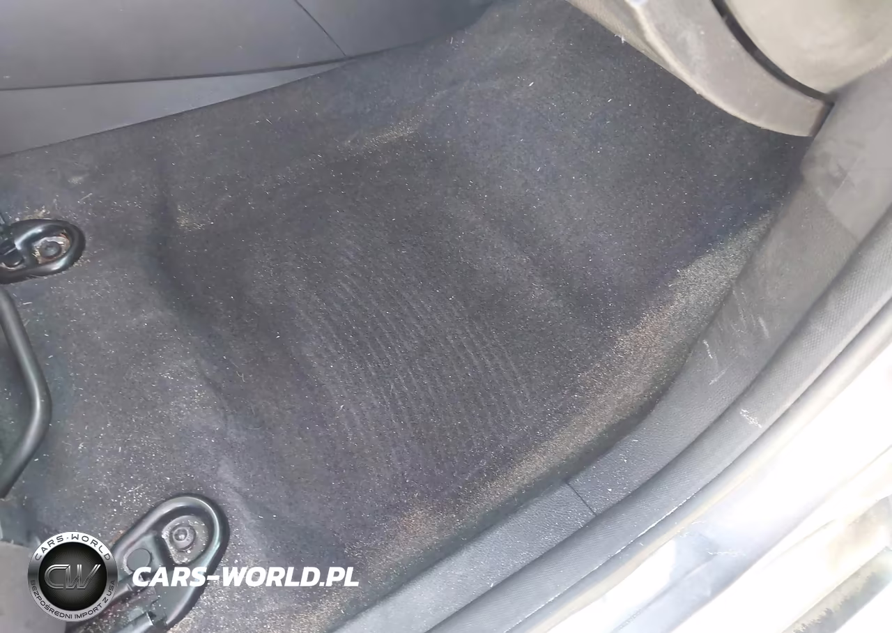 2014 Ford Focus Titanium VIN:1FADP3N29EL448015 - 8