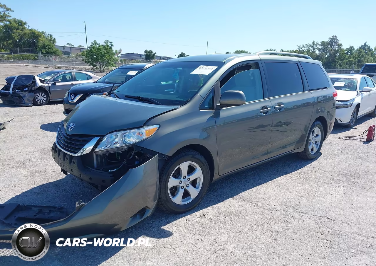 2012 Toyota Sienna Le V6 8 Passenger VIN:5TDKK3DC8CS218939 - 2