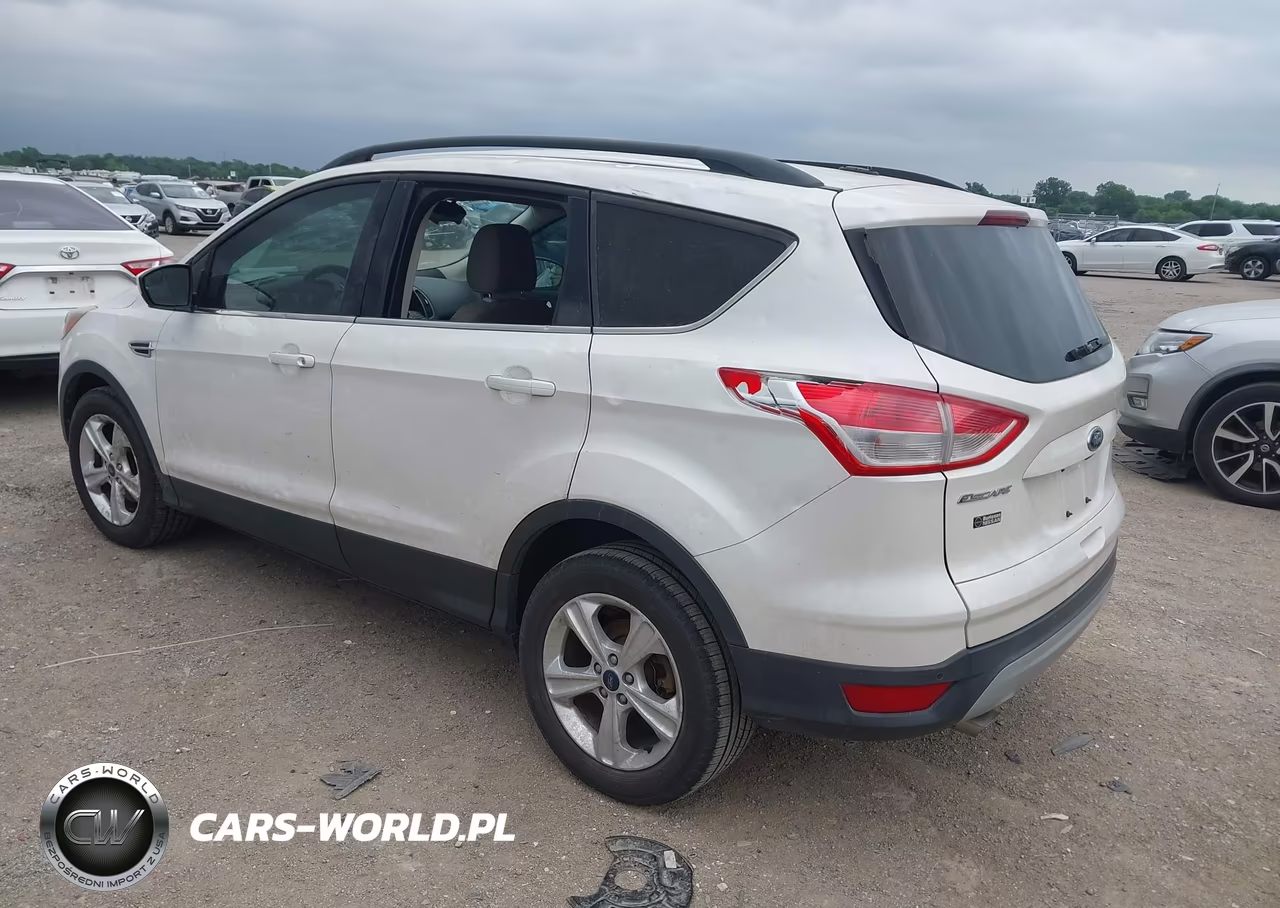 2015 Ford Escape Se VIN:1FMCU0GXXFUA42189 - 3
